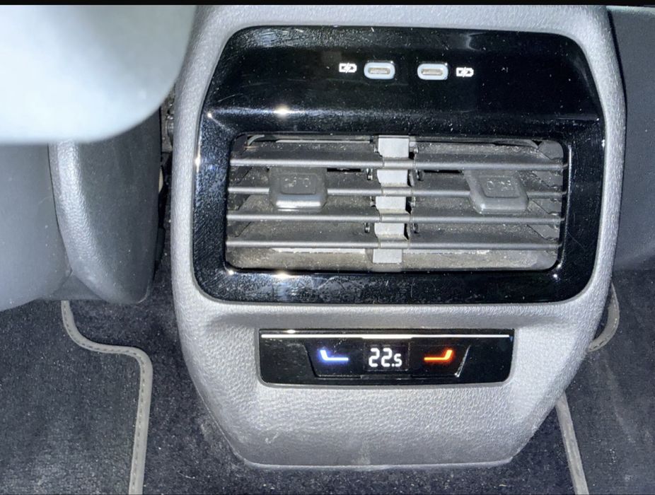 VOLKSWAGEN ID.4 2023 — imagine 5