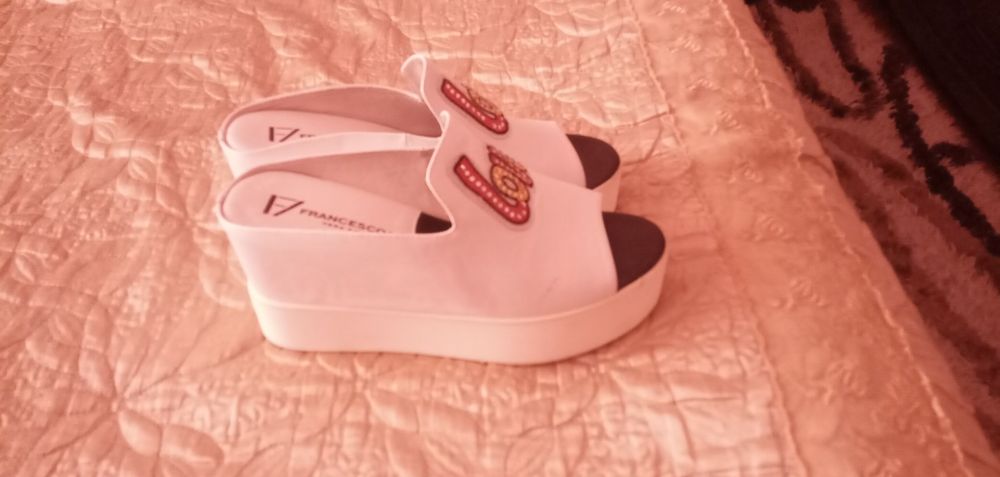 Женский обувь на лето