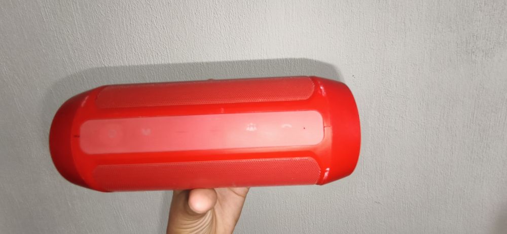 Преносима Bluetooth тонколона – червена, като нова, с оригинално заряд