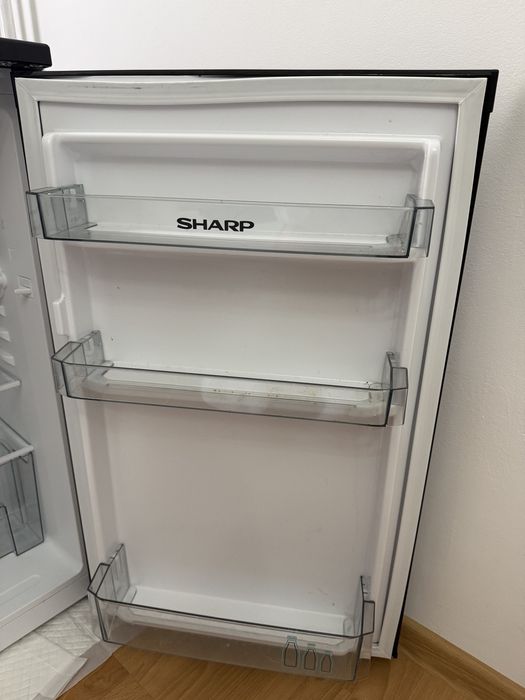 Хладилник   Sharp