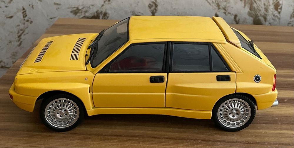 Lancia Delta HF Integrale Evo 2 Мащаб 1:18 Издание на Ricko