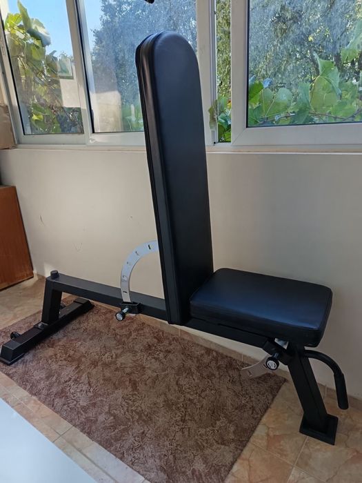 Продавам лежанка