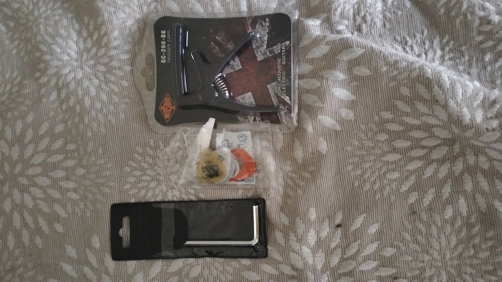 Chitară acustică Pulse HW41-101SB + husă + capodastru + pene, stare excelentă