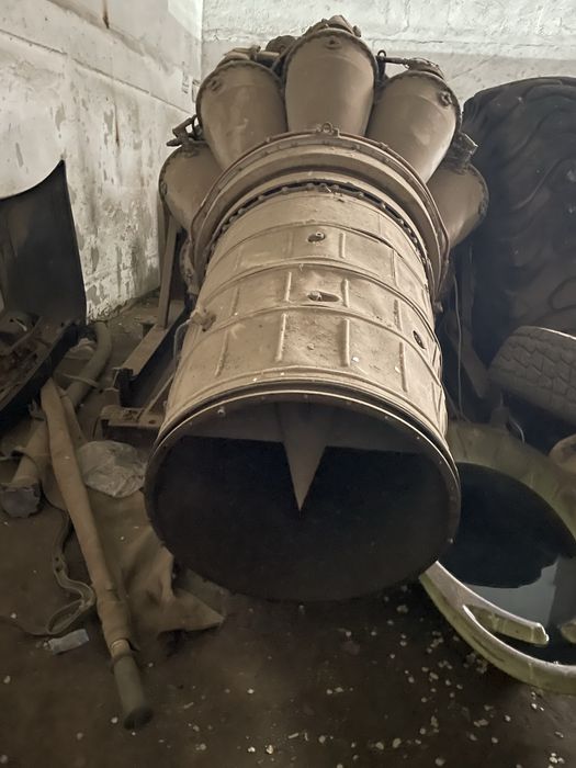 Реактивный двигатель и эл двигатели