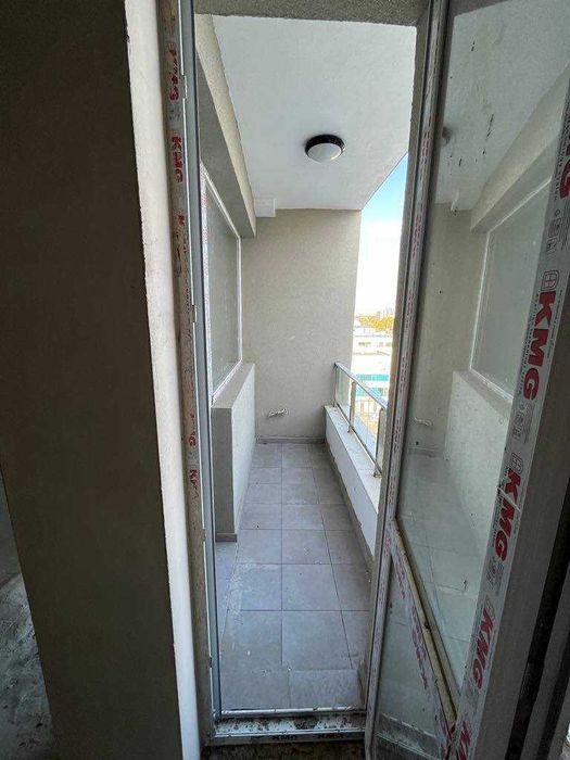 Продава се Двустаен апартамент в Бургас, Лазур - 58 кв.м за 1380 €/кв.м - Снимка #2