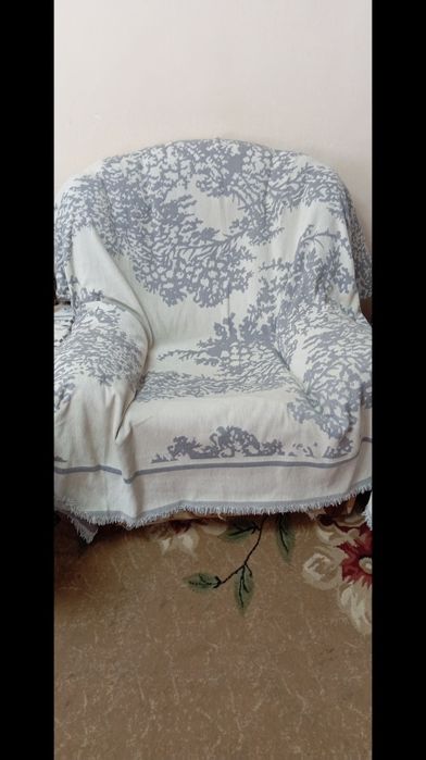 Продается диван и кресло