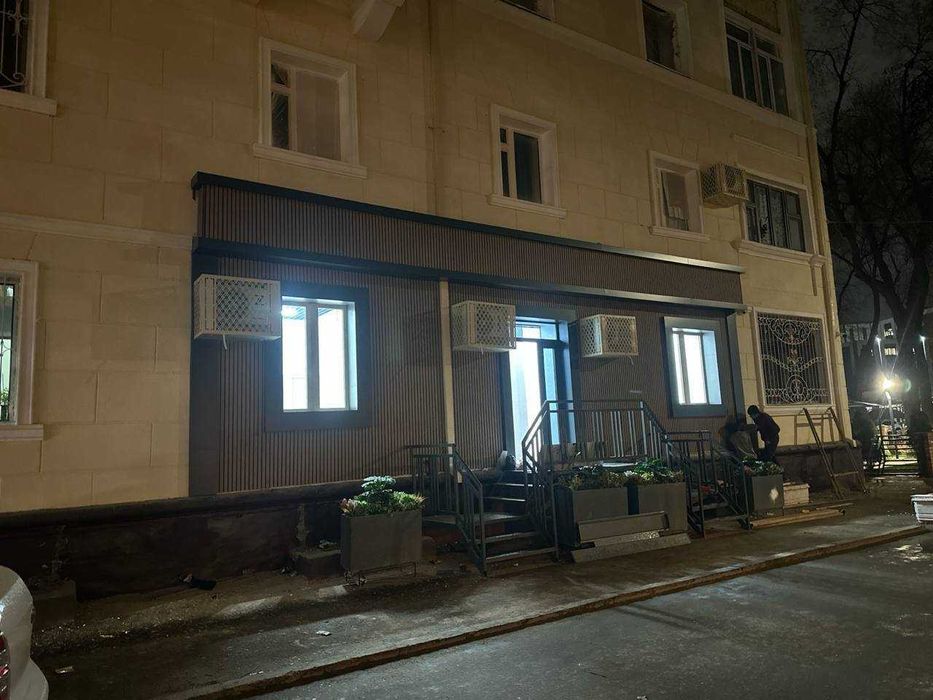 Продаётся помещения улица Шота Руставели, Аския Базар 100м2