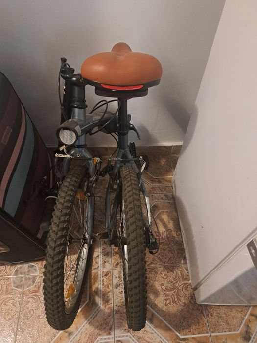 BTWIN Bicicletă pliabilă Fold120 Gri +cauciucuri tip MTB+ accesorii
Bicicletă pliabilă Fold120 Gri