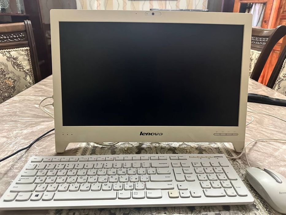 Продам моноблок Lenovo