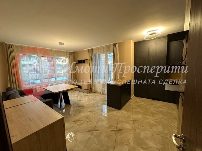 Дава се под наем Тристаен апартамент в София, Манастирски ливади - 98 кв.м за 820 € - Снимка #2