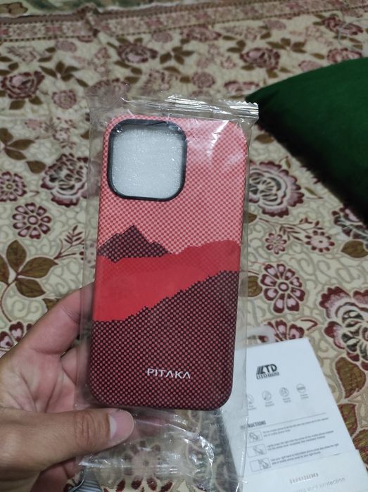 Чехлы на iPhone 15 Pro Max и 16.