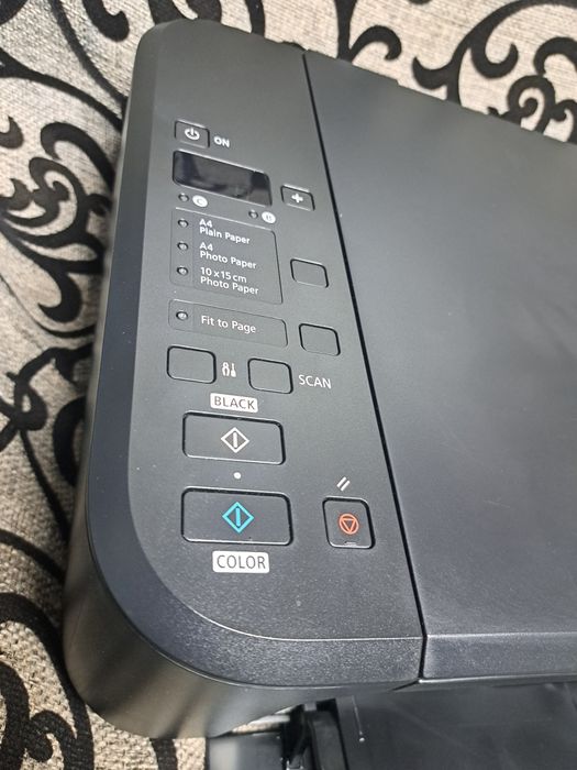 Принтер Canon Mg2240 цветной