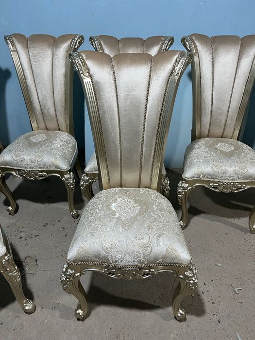 Stol stullar mehmonxona va zal uchun