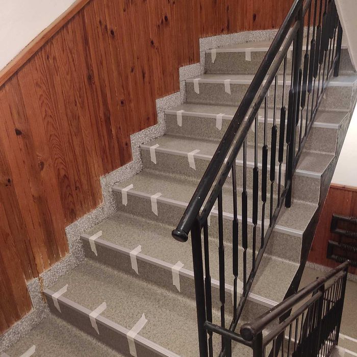 монтаж на подови настилки