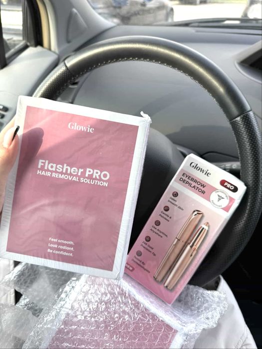 ЧИСТО НОВ комплект фотоепилатор+депилатор за вежди GLOWIE FLASHER PRO