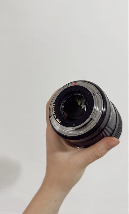 Объектив Sigma 35 mm f 1.4