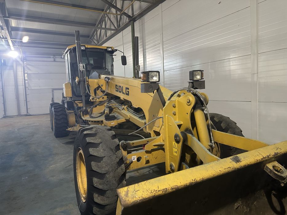 Сдам в аренду автогрейдер