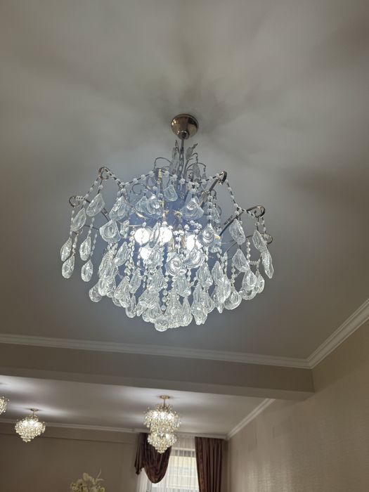 хрустальная люстра