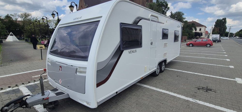 Alta Venus 620 Mobilata si Utilata 7-8 Persoane 2016