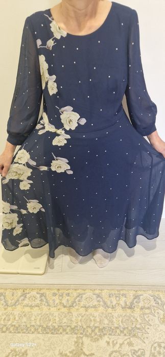 Продам вечернее платье 46-50