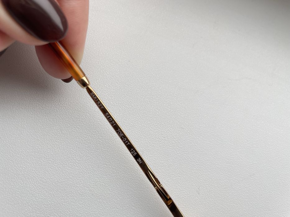 Солнцезащитные очки Miu Miu