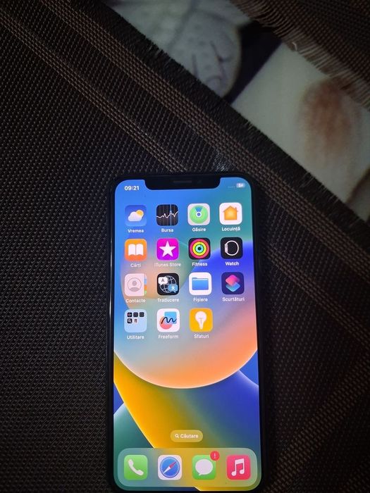 Vând iphone x black
