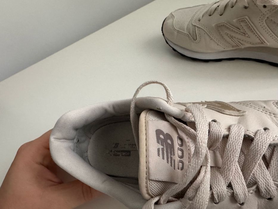 Adidași New Balance 37.5 Guci Guess Armani Calvin Klein Karl Lagerfeld