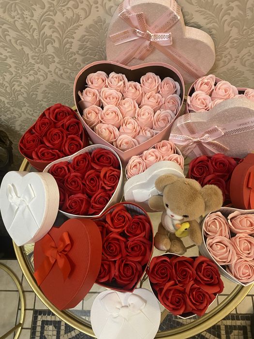 Свети Валентин - сърце с рози
