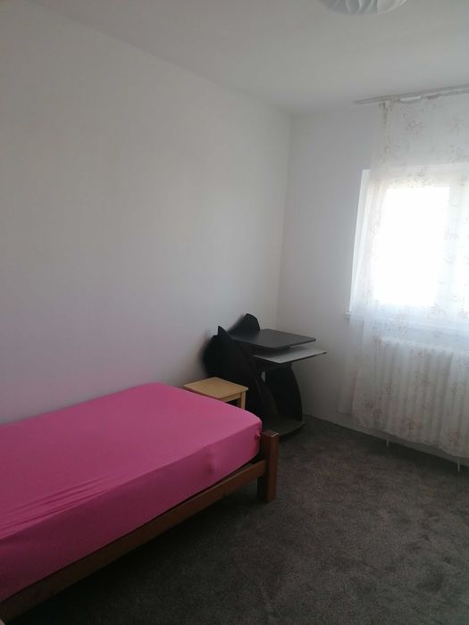 Persoană fizica închiriez apartament 3 camere decomandateMărăști zona Kaufland Cluj