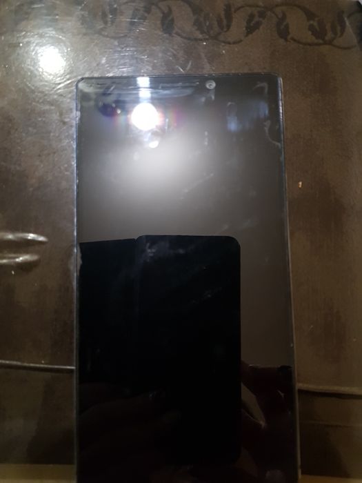 Продам телефон lenovo