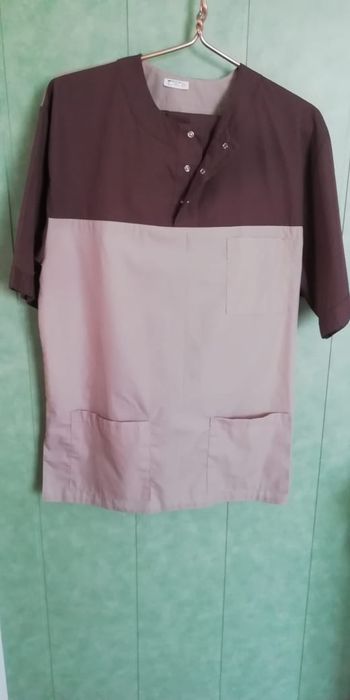 Продам рубашки и мед костюм