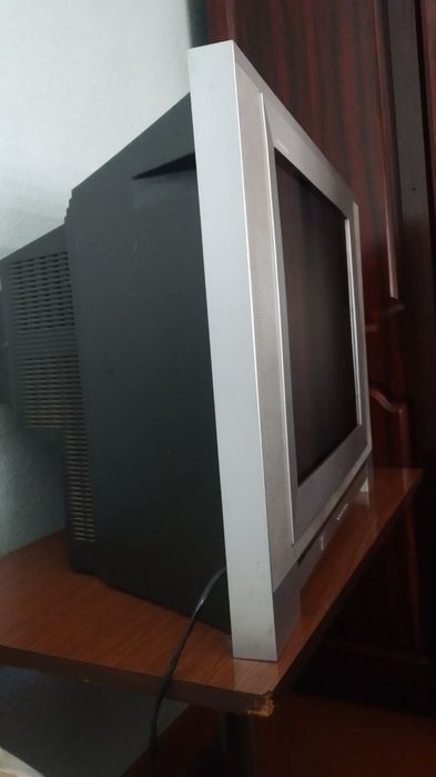 Sotiladi holati yahshi LG televizor