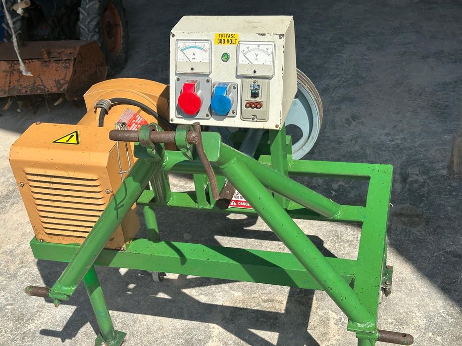 Generator curent 6.5 kw pe cardan