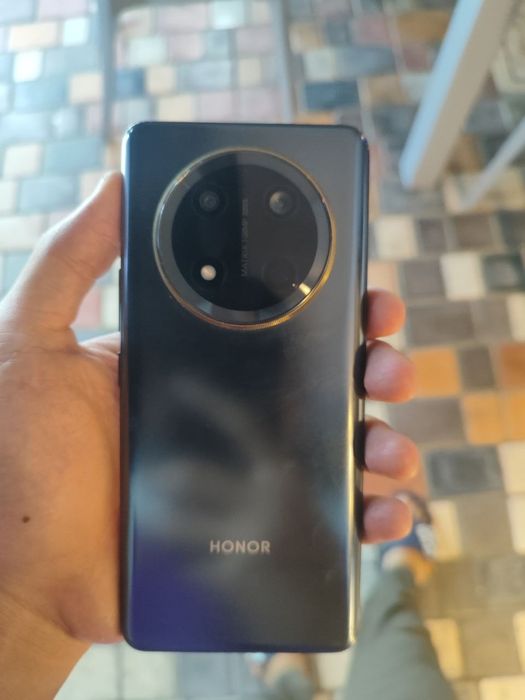 Honr x9c 5g sotiladi