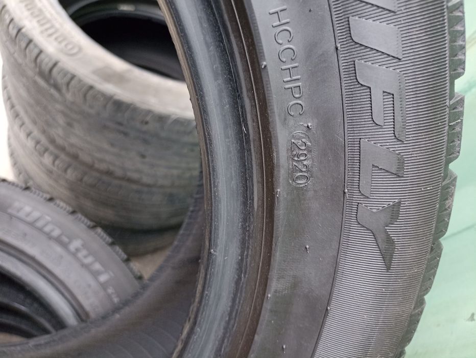 225/55/17 комплект