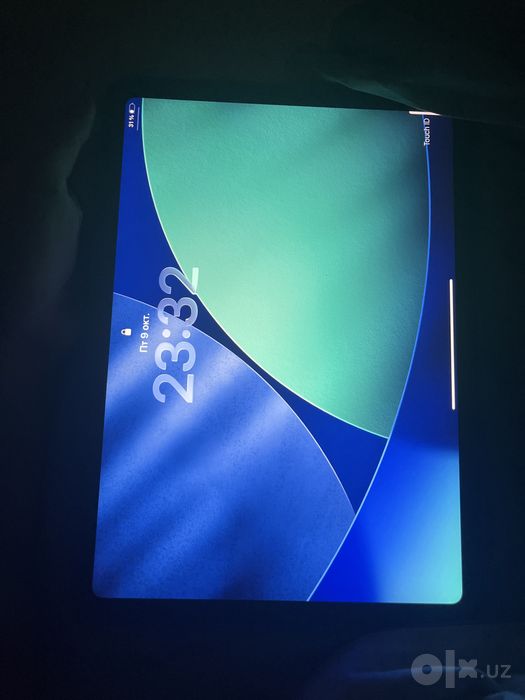 Ipad 11 a16 128 talik wifi da ishlida katobka dokument hammasi bor
