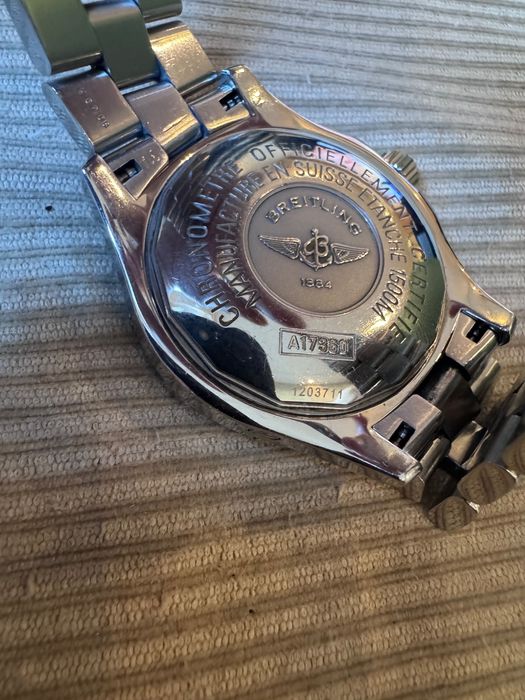 Breitling Superocean A17360 1500m 42mm