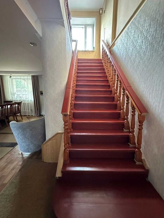 Продажа 3-этажного дома