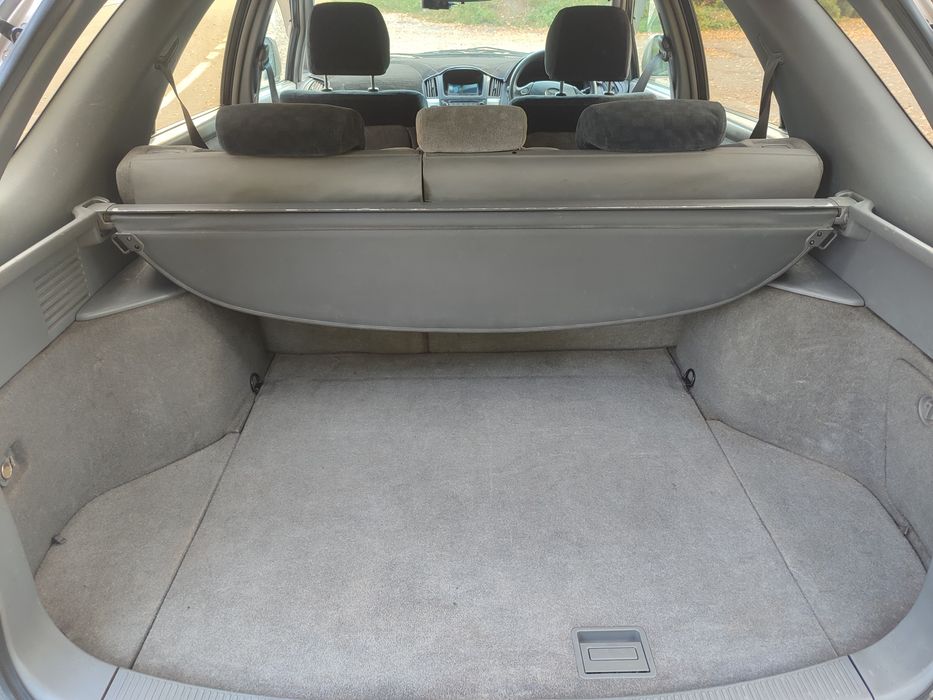Продам Toyota Harrier