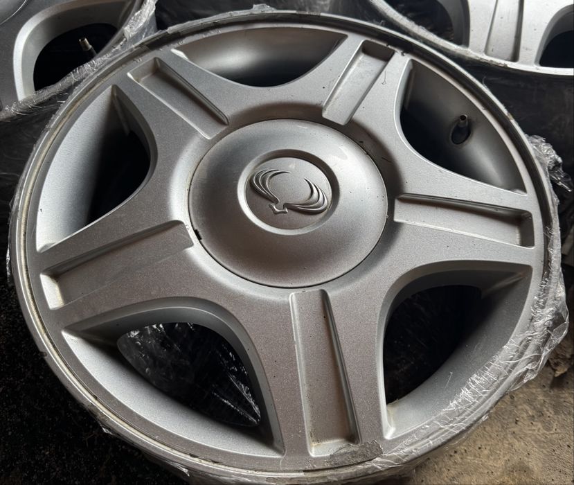 Продам комплект колпаков SsangYong