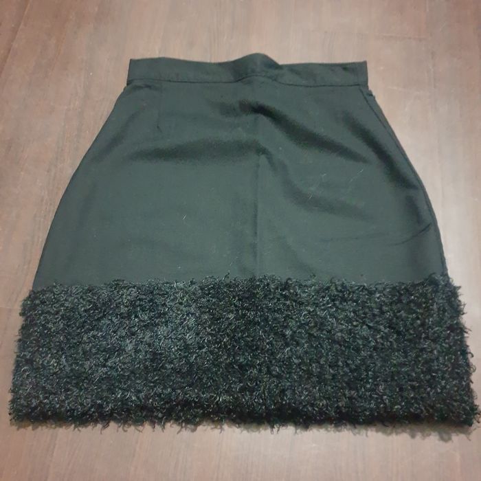 Сукман пола каре черна пола къса