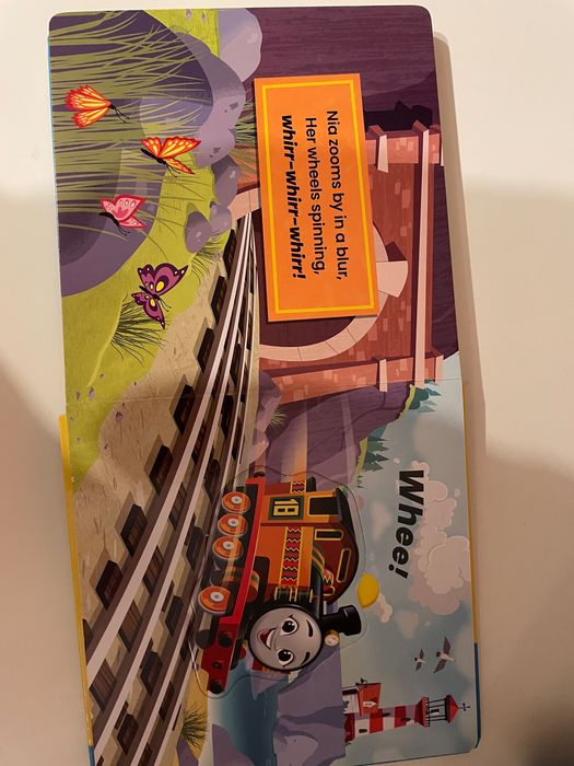 Vând carte puzzle Thomas ediție limitata