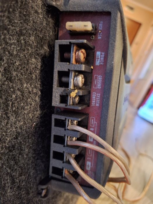 Туба усилвател MTX & Pioneer колона