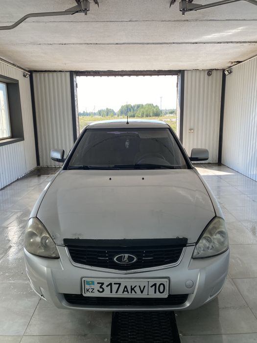 Продам приору 2011 год