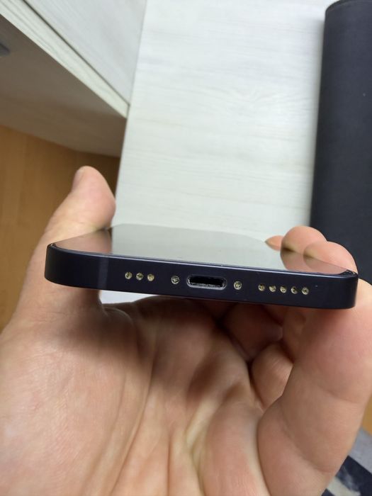 iPhone 12 64GB Negru,77% sanatate baterie