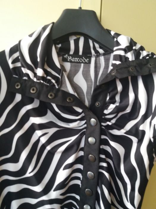 Рокля със закопчаване