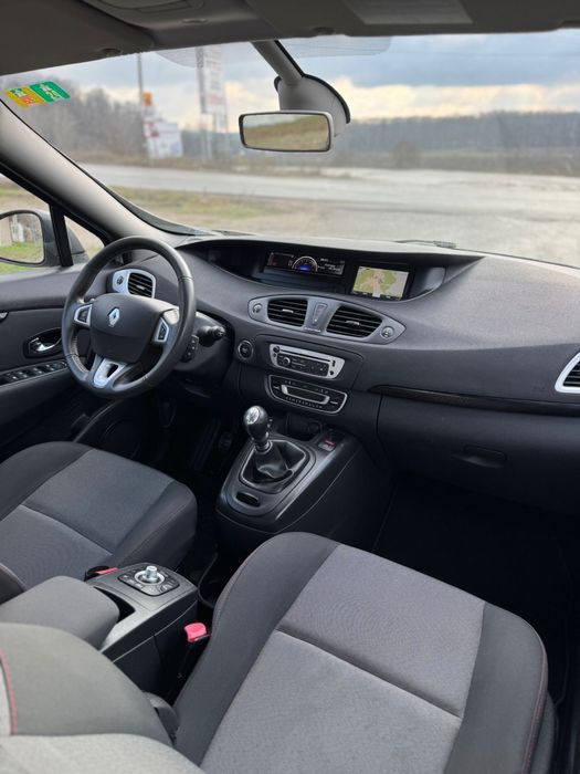 Renault Grand Scenic 2013 7 locuri