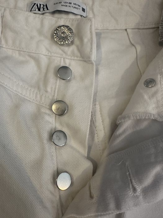 Blugi albi Zara 40 cu talie inalta