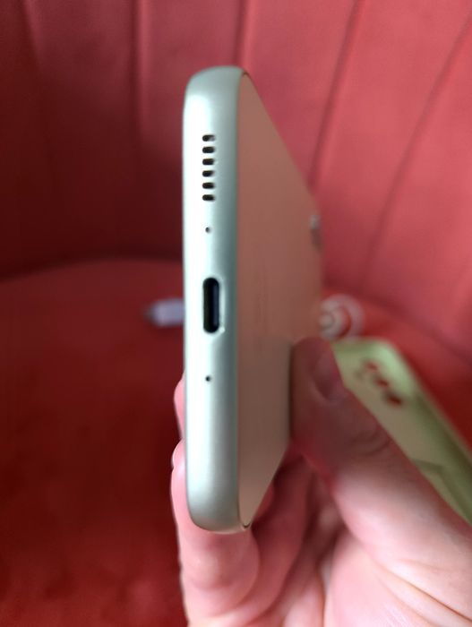 Samsung Galaxy A34 cu 5G,8GB RAM și 256 GB memorie(nu iPhone, Samsung ultra)