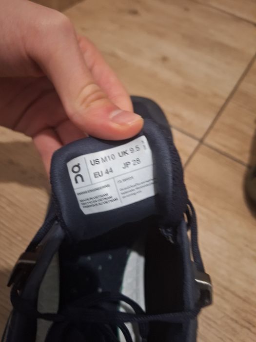 Cloud Surfer Обувки